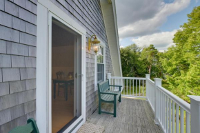 Beachfront Brooklin Studio with Private Balcony!
